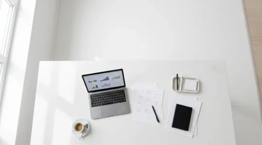 SEO-Strategieplanung mit Fokus auf High-Volume-Keywords und Wettbewerbsanalyse
