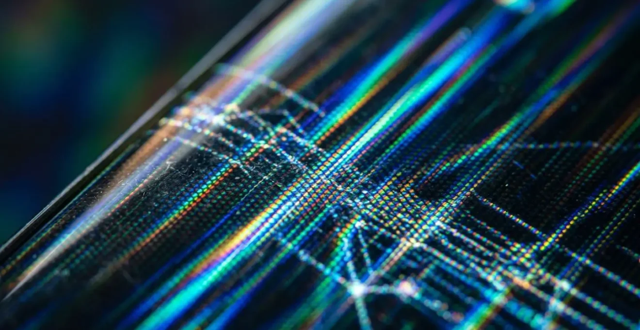 Makroaufnahme von Datenvisualisierung auf hochwertigem Display
